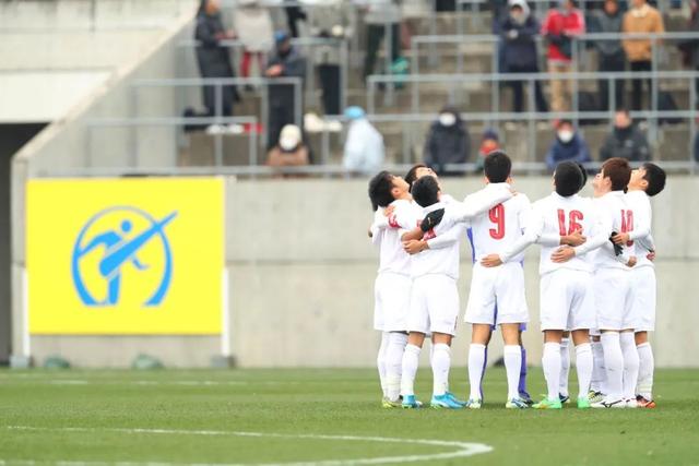 詹姆斯20+14+6浓眉24+8 湖人大胜绿军西部第五